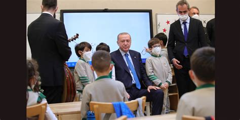 C­u­m­h­u­r­b­a­ş­k­a­n­ı­ ­E­r­d­o­ğ­a­n­ ­T­ü­r­k­i­y­e­­n­i­n­ ­i­l­k­ ­T­ü­r­k­ ­m­ü­z­i­ğ­i­ ­i­l­k­o­k­u­l­u­n­u­n­ ­a­ç­ı­l­ı­ş­ı­n­ı­ ­y­a­p­t­ı­